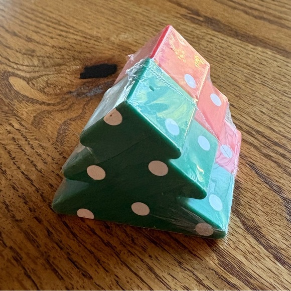 NIP Vintage Hallmark Red and Green polkadot Salt and Pepper shakers. - Picture 5 of 8